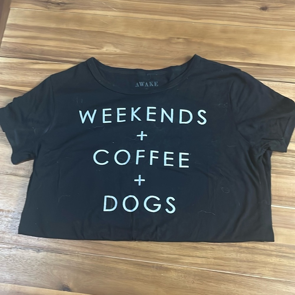 Black t shirt